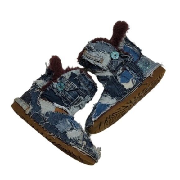 UGG Custom Denim Patchwork Bailey Button Boots 6Y 5W - Picture 1 of 11